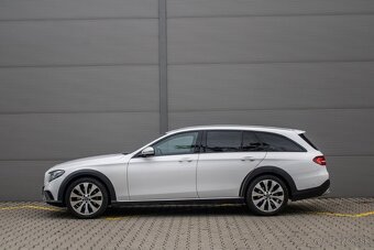 Mercedes-Benz E 220d 4MATIC All Terrain - 8