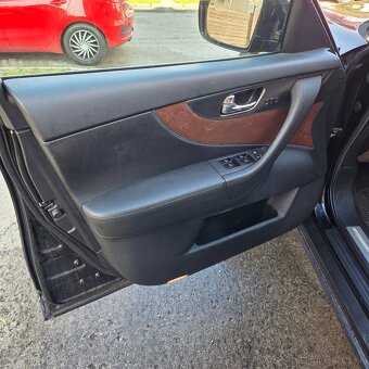 Infinity Nissan FX50S benzín+LPG - 8