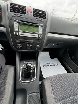 Volkswagen Jetta - 8