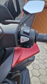 Honda Forza 125 - 8
