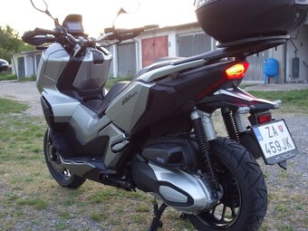 Honda ADV 350, kufor, gumy, servis Honda - 8