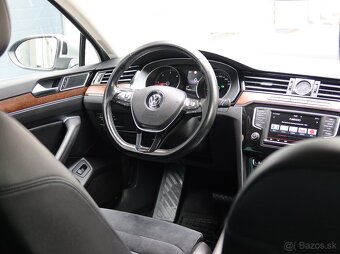 VW Passat 2.0 TDI Highline DSG,kup.v SR, uplna serv.historia - 8