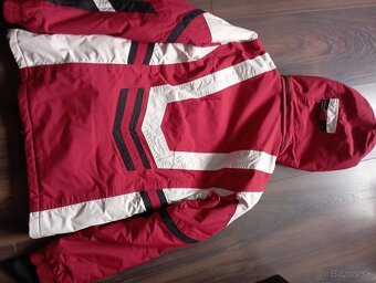 Predám lyžiarsku súpravu veľ.M - 8