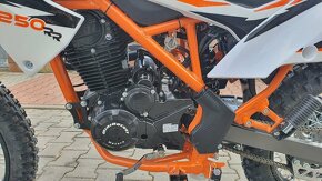 Pitbike Mikilon Defender 250RR kola 21/18 zelena - 8