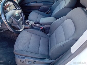 Škoda Superb 2010 2.0tdi DSG Elegance - 8