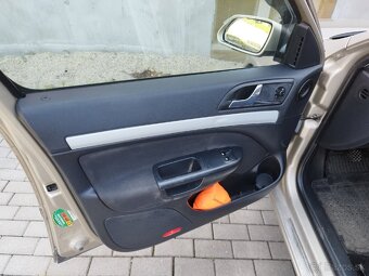 Škoda Octavia II 2005, 1.6MPi 75kW - 8