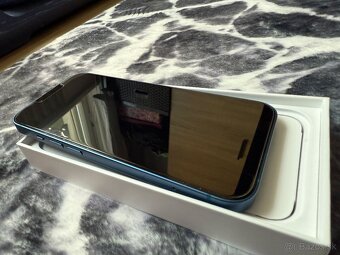 iPhone 13 128gb 89% bez skrabancov s prislusenstvom - 8