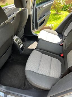 Škoda Superb 2.0tdi 103kw 2013 CFFB - 8