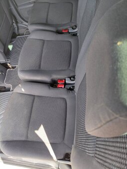 Predám Peugeot 5008 1.6HDI - 8