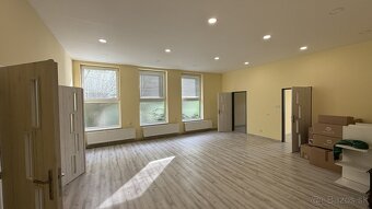 ID-3511 NA PREDAJ - Komerčný objekt MICHALOVCE - 8