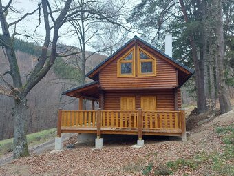 CHATY,DOMČEKY ,PRÍSTREŠKY - 8