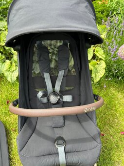 Cybex Coya sepia black/rosegold podvozok - 8