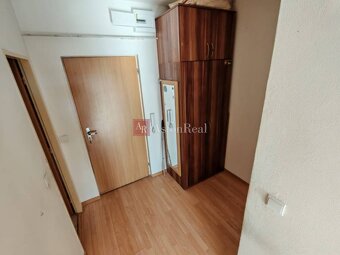 IBA U NÁS Garsónka, 28m2, veľká lodžia 6m2, čiast. rekonšt - 8