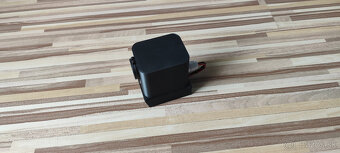 USB nabíjací adapter na batériu Milwaukee M18 - 8