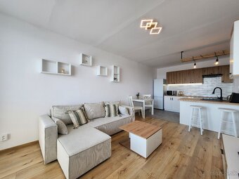 Zrekonštruovaný a zariadený 1,5-izbový byt na Idanskej ul. - 8