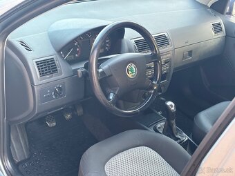 Škoda Fabia 2004 - 8