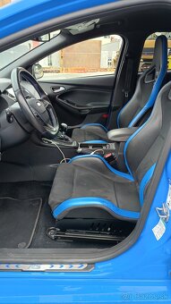 Ford Focus RS MK3 Blue and Black - 8