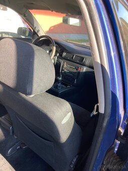 Volkswagen Passat - 8