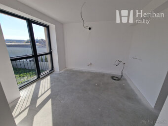 5 izb.RD+4 ár.pozemok, nová kvalitná rek.,Jazdecká ul, Sever - 8