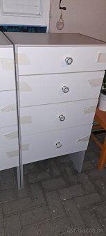 Komoda a Skrinky - 8