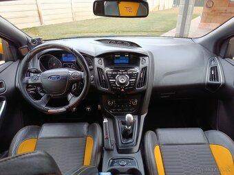 Ford Focus ST 2.0 EcoBoost 250PS - 8
