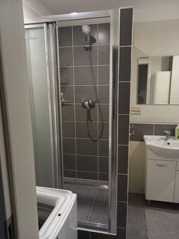 Dlhodobý prenájom 3 izbového bytu - 8