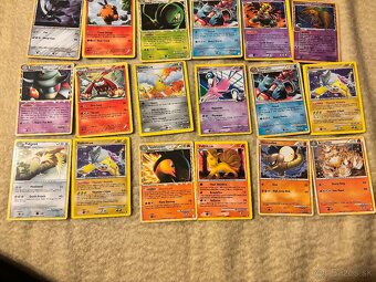 Pokémon karty - 8