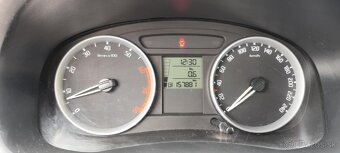 Škoda Roomster 1.6 Benzín 2007 - 8