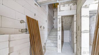 Predaj Rodinný dom - rozostavaný s dvoma bytovými jednotkami - 8