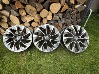 Alu disky 5x112 R19 Škoda - 8