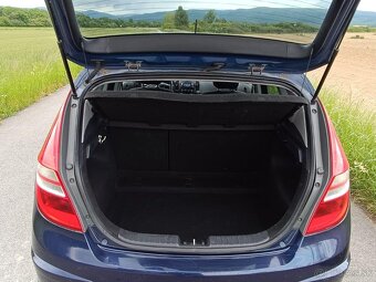Hyundai I30, 1.4 benzín, r.2010, dobrý stav - 8