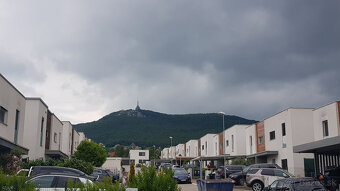 Prenajmem 4 izbový byt v spodnej časti Zobora v Nitre. - 8