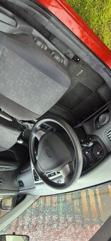 Kia Rio - 8