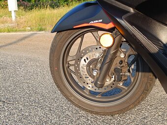 Honda PCX 125 r.v. 2022 - 8