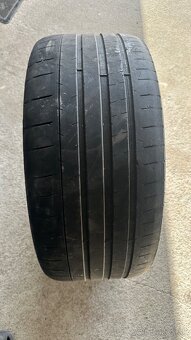 Michelin Pilot sport 4s 245/35 R19 - 8
