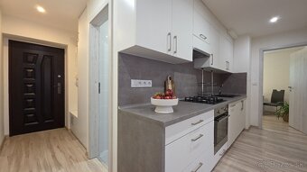 ⌂ Predaj trojizbový byt 68m2/ staré sídlisko Prievidza - 8