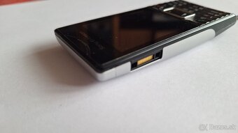 Sony ericsson J10i2 top stav - 8