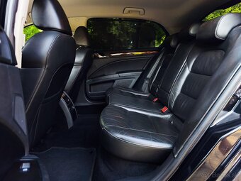 Škoda Superb 2 2.0TDI DSG Laurin & Klement - 8