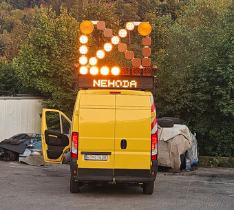 Citroen Jumper + svetelná rampa special - 8