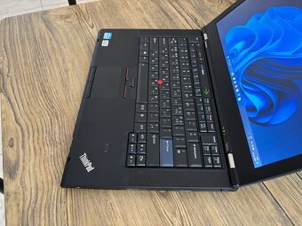 15"/Lenovo/Notebook/i5/6GB RAM/256GB SSD/Intel HD grafika 2 - 8