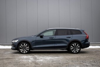 Volvo V60 Cross Country D4 AWD Pro AUTO. - 8