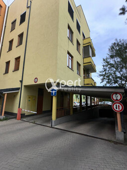 AKCIA PLATÍ DO KONCA MÁJA - Na prenájom podzemné garážové st - 8