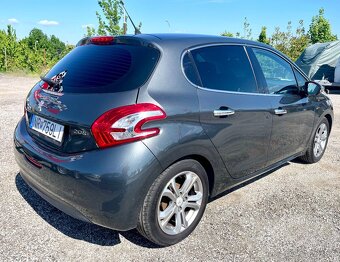 Peugeot 208 1,4 HDI - 8