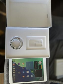 Ipad 7.gen  32GB Wi-fi - 8