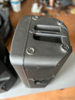 Predám 2ks reproduktorov RCF ART 312-A + statívy - 8