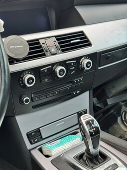 Predám Bmw e61 na diely - 8
