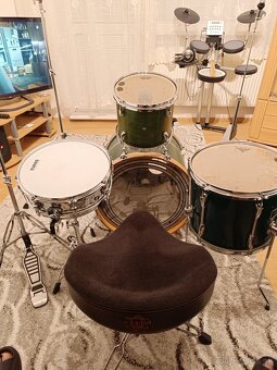 Yamaha YD - 8