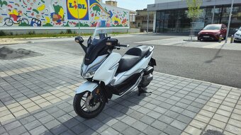 Honda FORZA 300 (nss 300) - 8