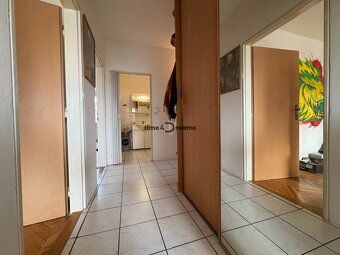 Na predaj: Veľký 3 ib v CENTRE + BALKON + ŠATNIK + ŠPAJZA + - 8