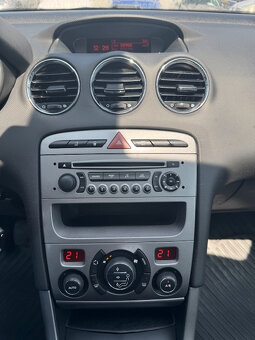Peugeot 308 1.6 HDi FAP Family - 8